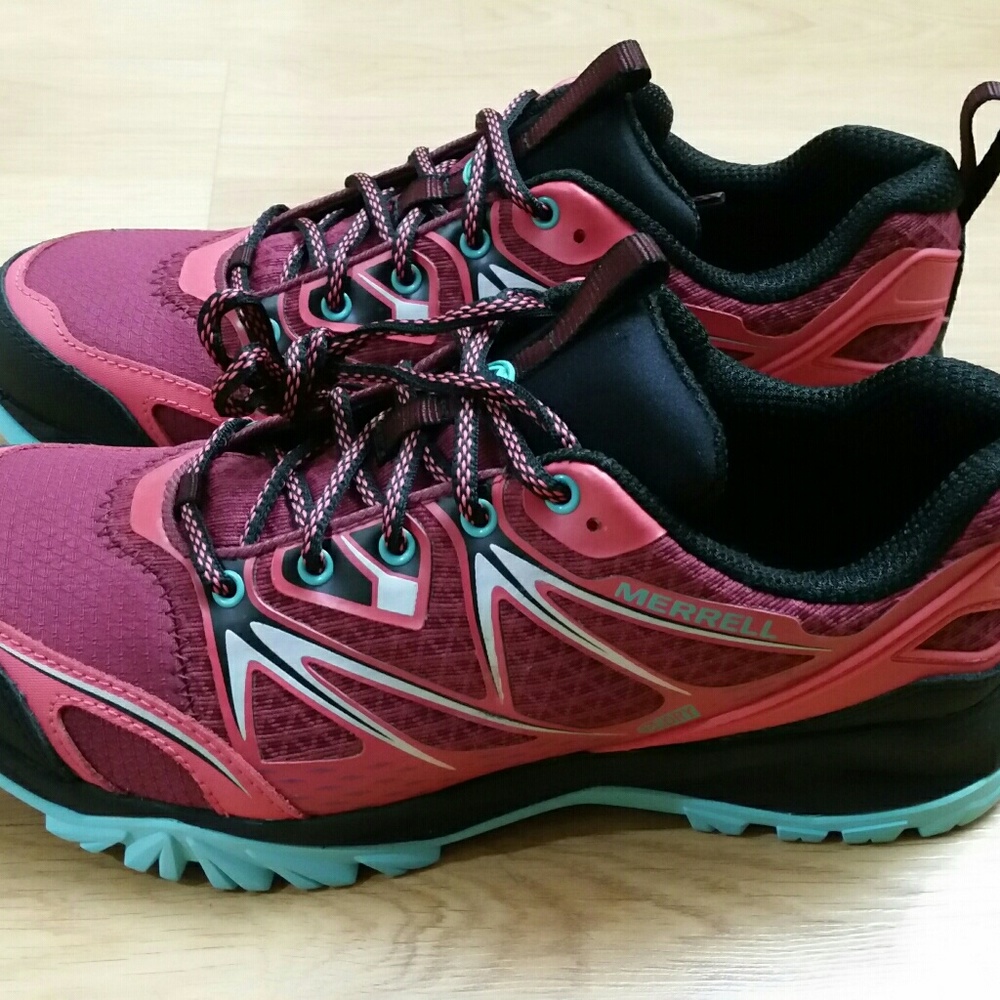 NEW Merrell Pine Bright Red Hiking Shoes - Picture 7 of 8